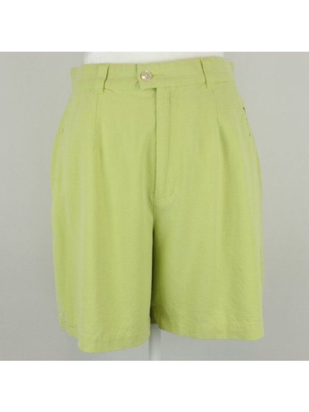 Tommy Bahama Women's Size 8 Green Stretch Silk High Rise Bermuda Shorts